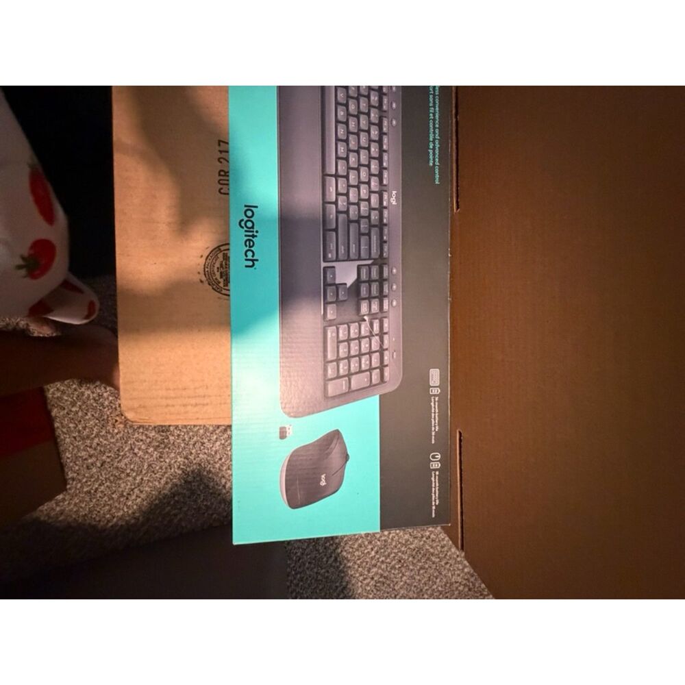 Advanced Logitech Keyboards With Mouse combo set - Picture 12 of 13
